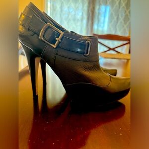 Black 5” Bakers Shoes ankle boots